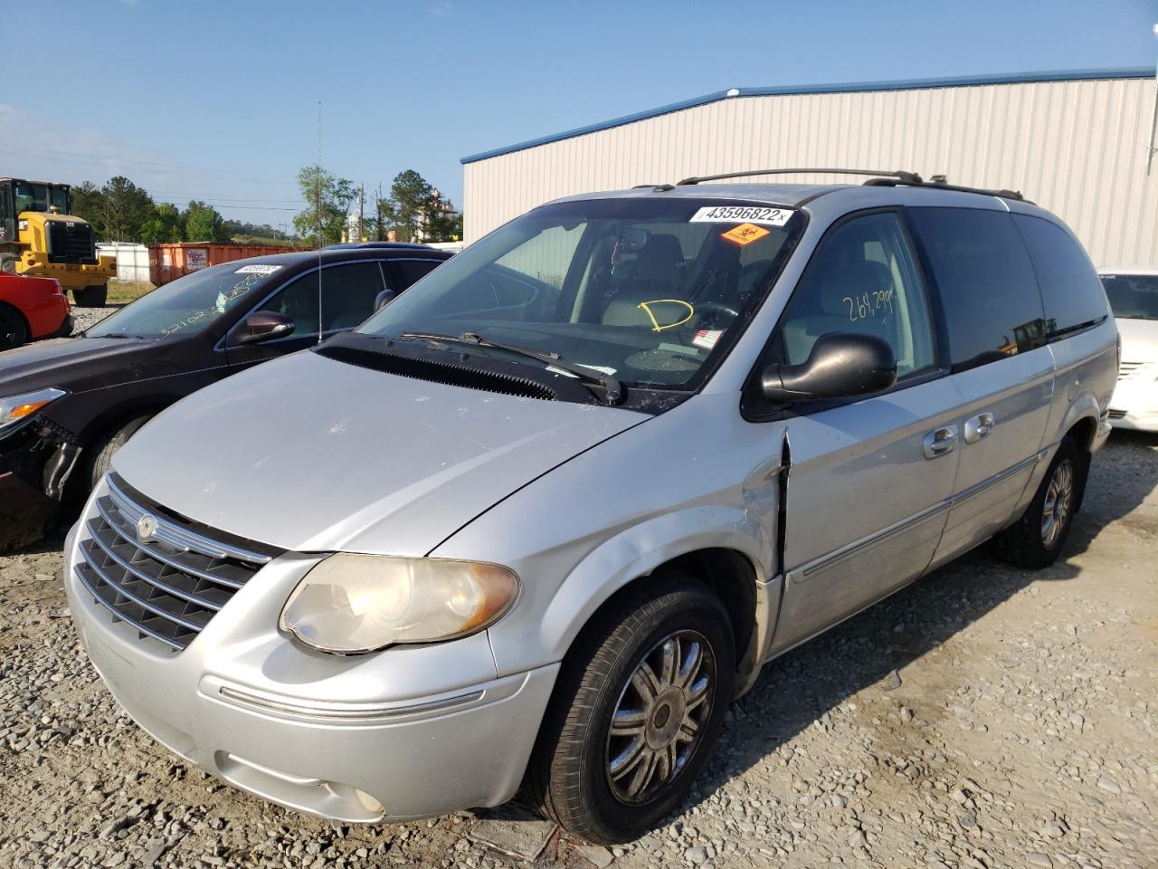 Photo 2 from auction – 2007 CHRYSLER TOWN & COU with VIN 2A4GP64L37R329156