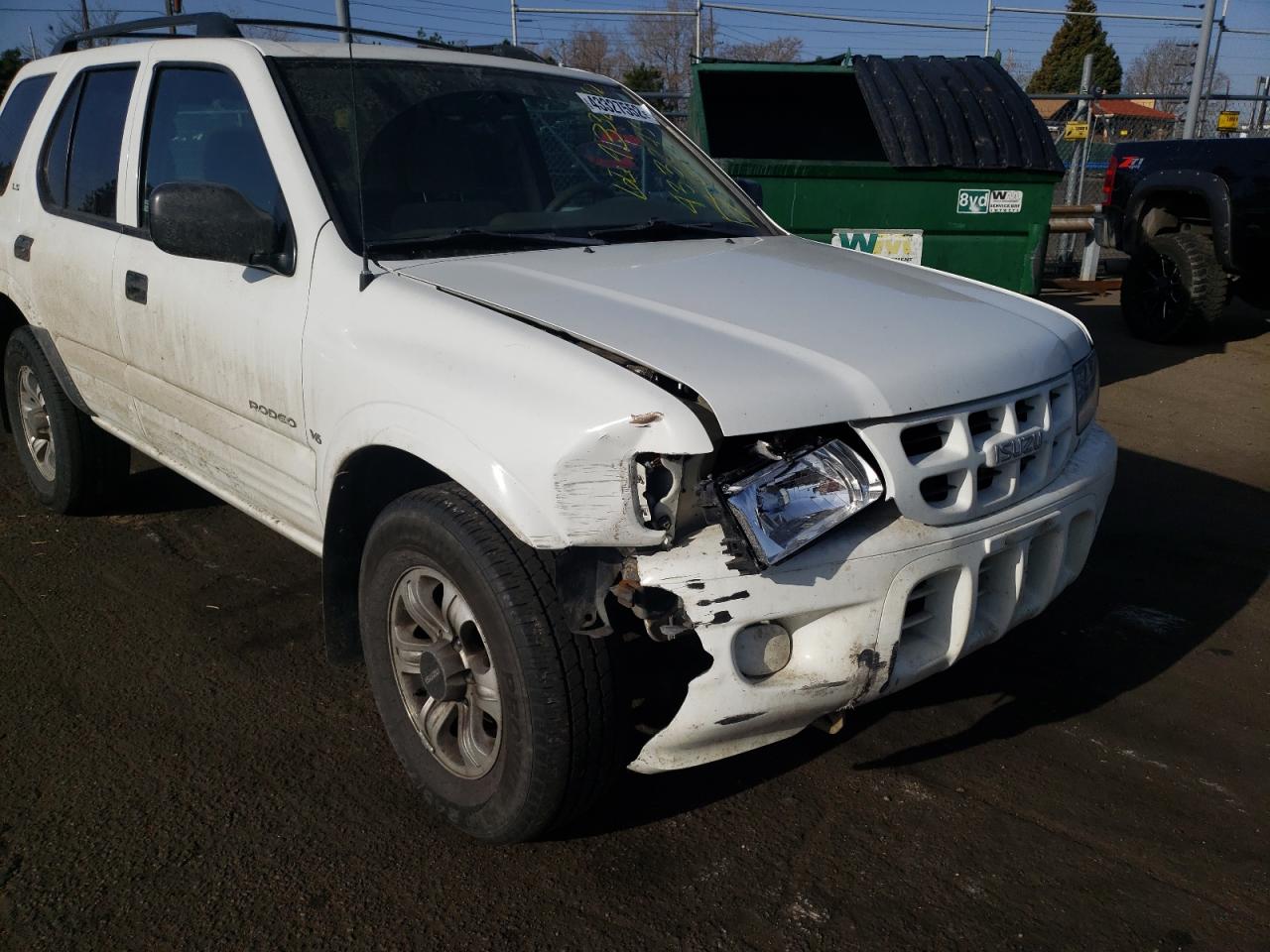 Photo 9 from auction – 2001 ISUZU RODEO S with VIN 4S2DM58W614345902