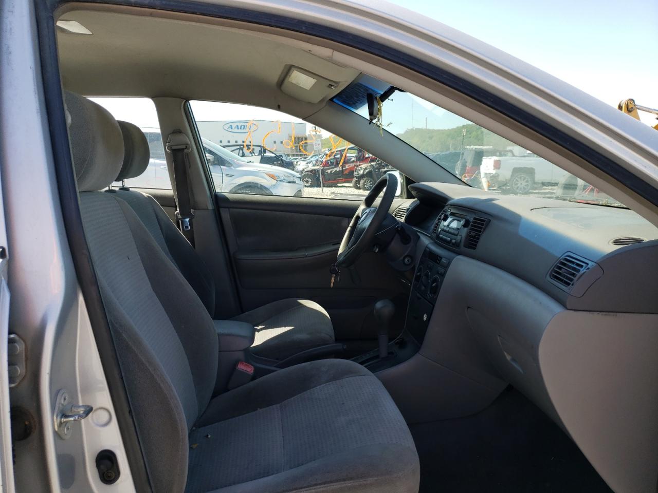 Photo 5 from auction – 2005 TOYOTA COROLLA CE with VIN 1NXBR32E45Z488213