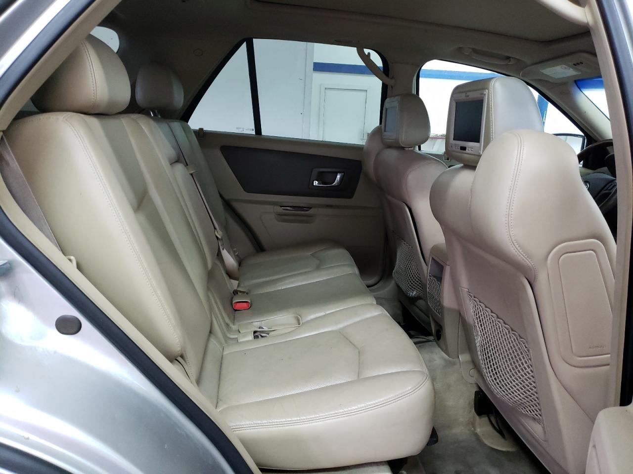 Photo 6 from auction – 2006 CADILLAC SRX with VIN 1GYEE637360172870