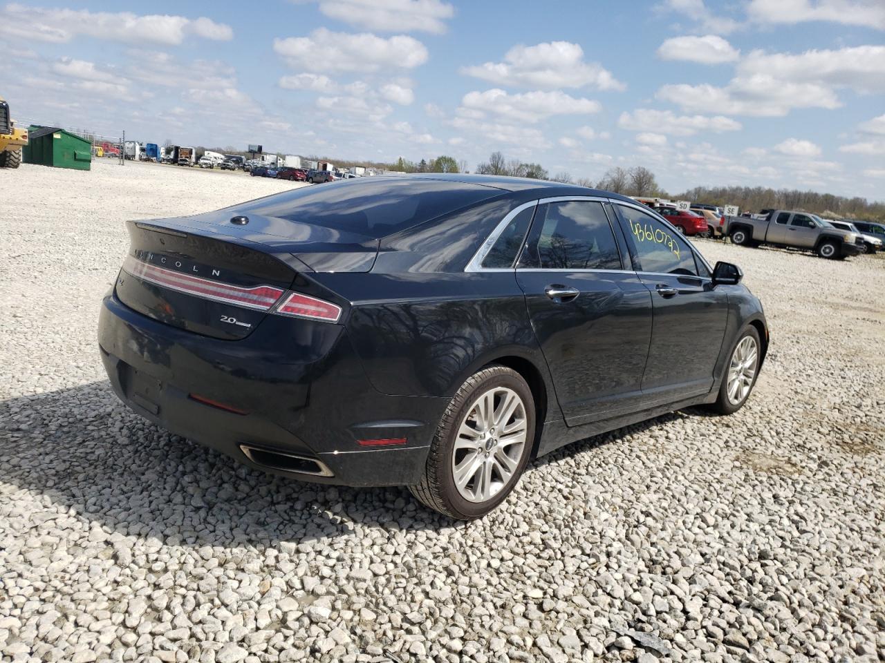 Photo 4 from auction – 2016 LINCOLN MKZ with VIN 3LN6L2G91GR602364