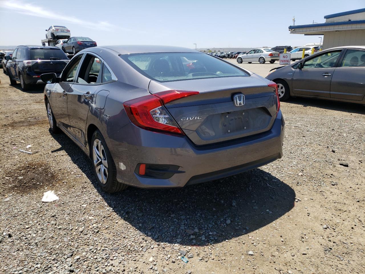 Photo 3 from auction – 2018 HONDA CIVIC LX with VIN 2HGFC2F57JH526222