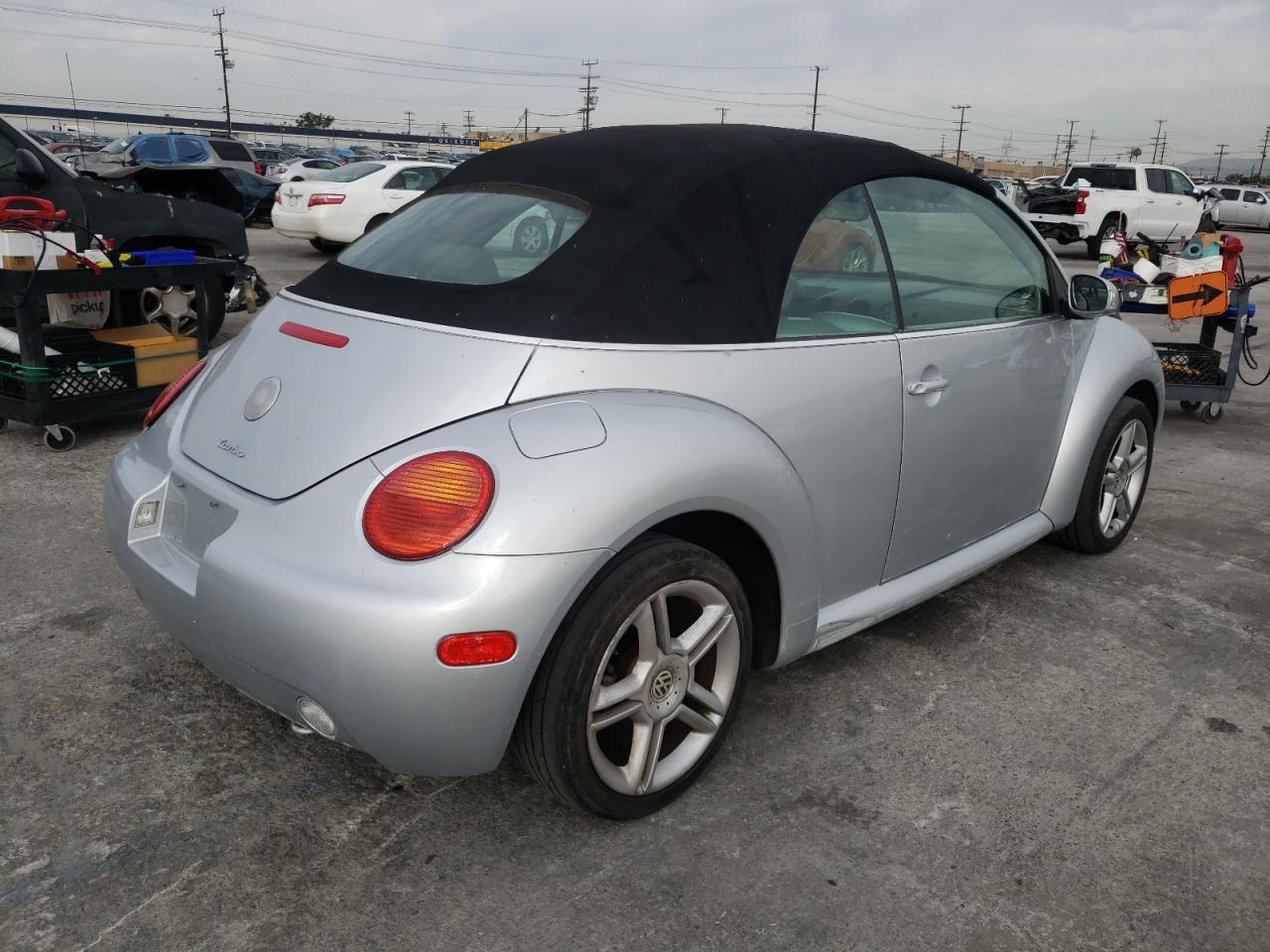 Photo 4 from auction – 2005 VOLKSWAGEN NEW BEETLE with VIN 3VWCD31Y95M315792