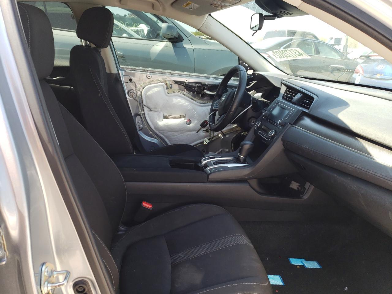 Photo 5 from auction – 2019 HONDA CIVIC LX with VIN 2HGFC2F69KH516334