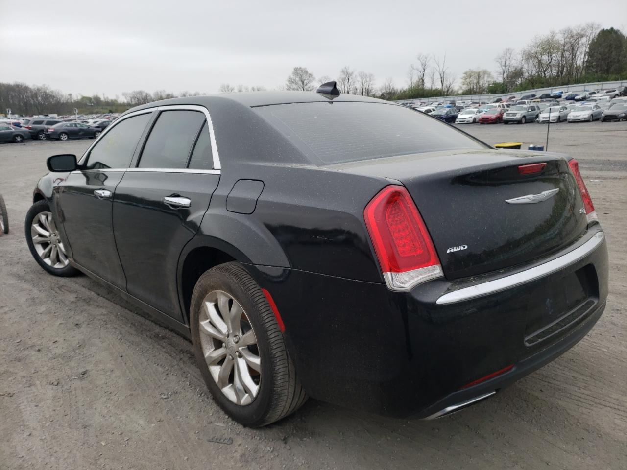 Photo 3 from auction – 2016 CHRYSLER 300C with VIN 2C3CCAKG1GH253049