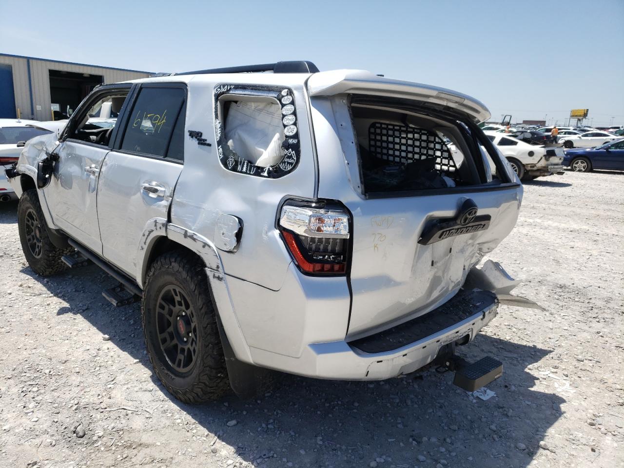 Photo 3 from auction – 2019 TOYOTA 4RUNNER SR with VIN JTEBU5JR7K5670282