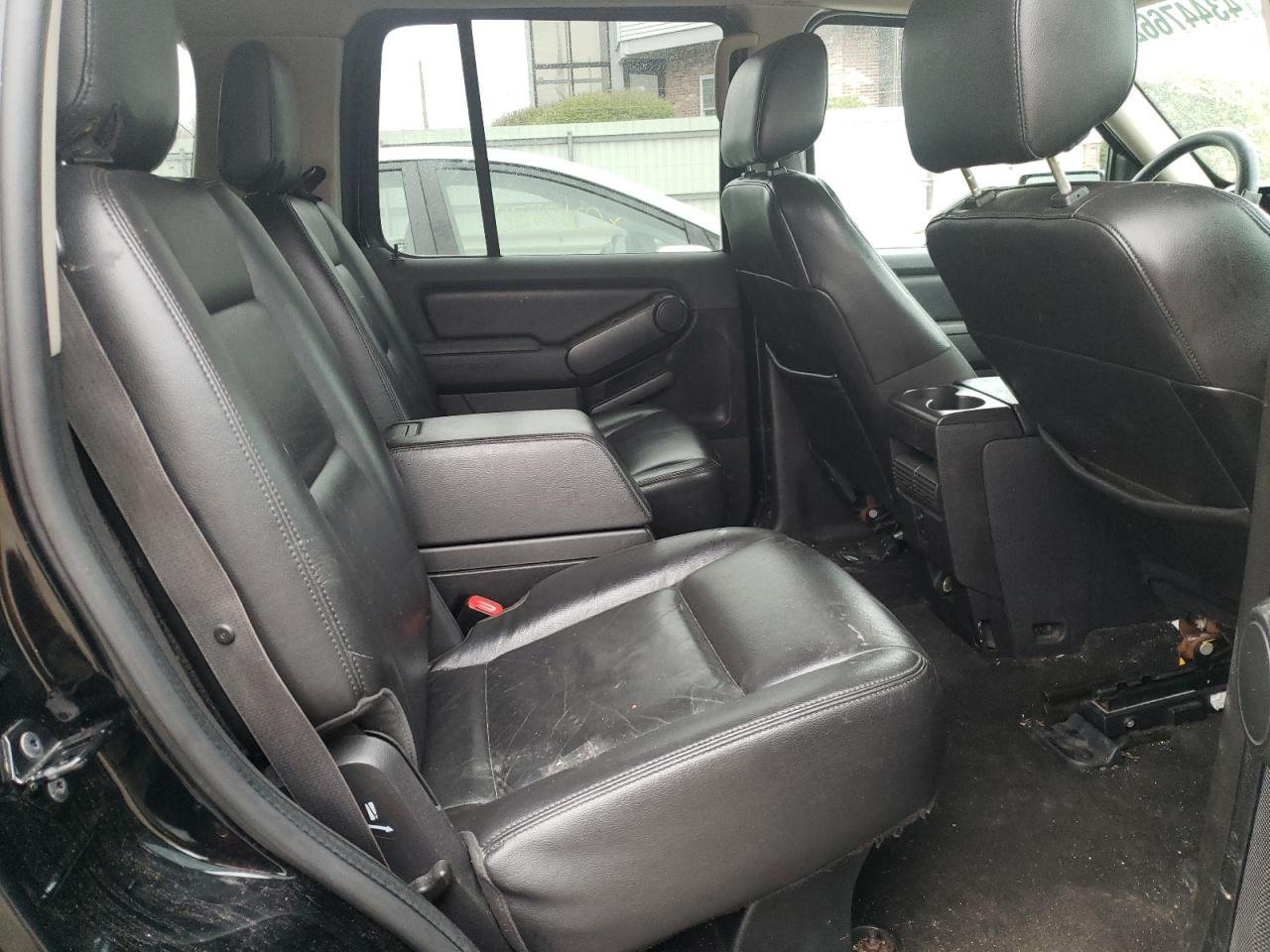 Photo 6 from auction – 2006 FORD EXPLORER L with VIN 1FMEU75806UA13460