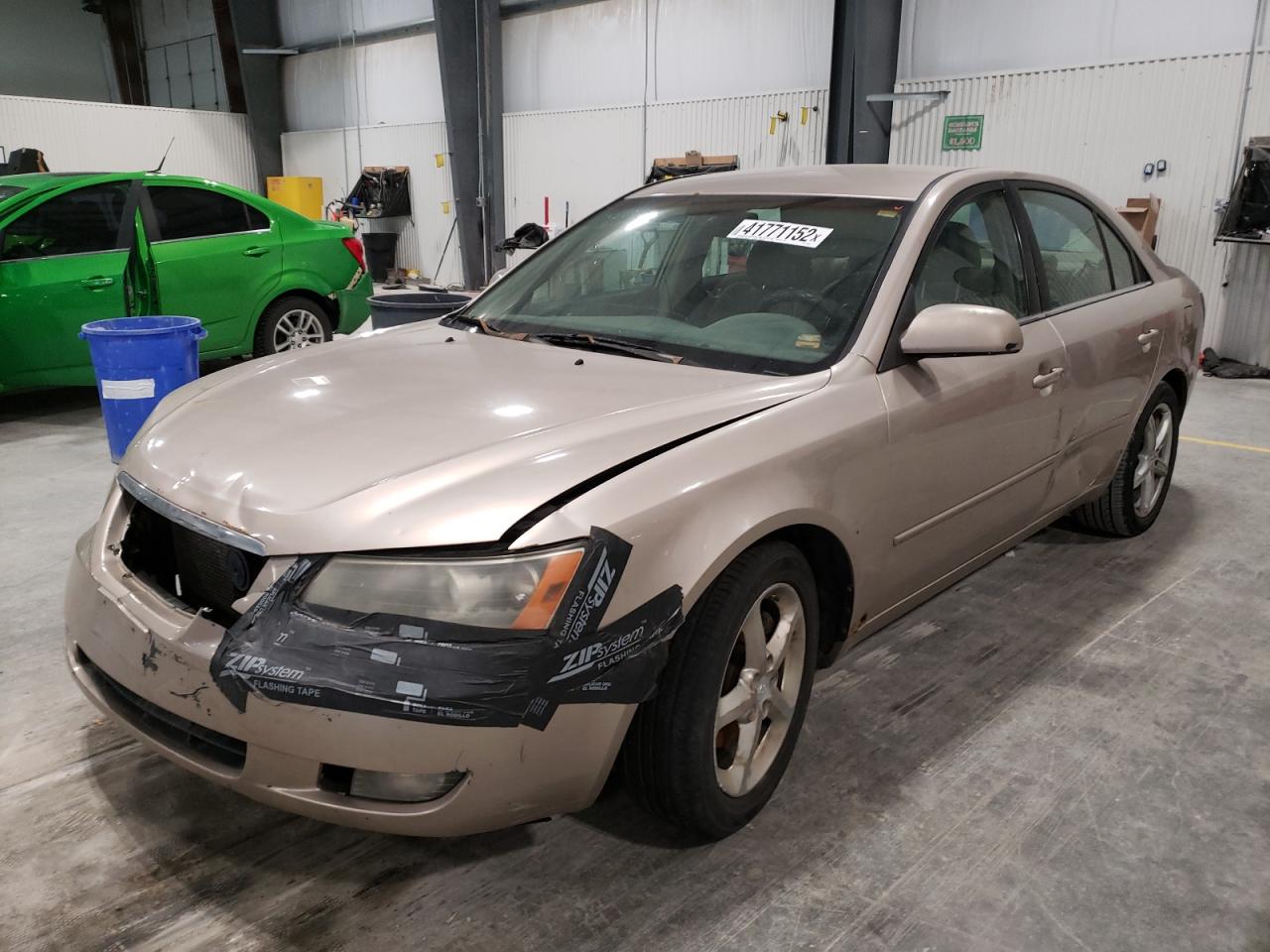 Photo 2 from auction – 2007 HYUNDAI SONATA SE with VIN 5NPEU46F47H172042