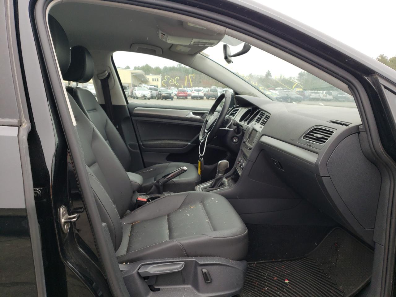 Photo 5 from auction – 2015 VOLKSWAGEN GOLF with VIN 3VW217AU0FM013110