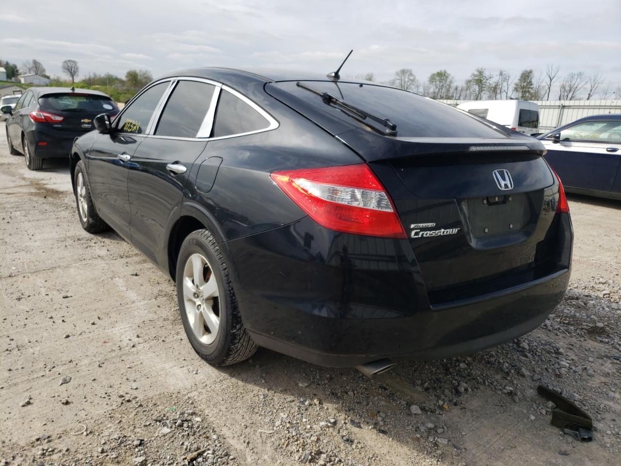 Photo 3 from auction – 2011 HONDA ACCORD CRO with VIN 5J6TF1H30BL002083