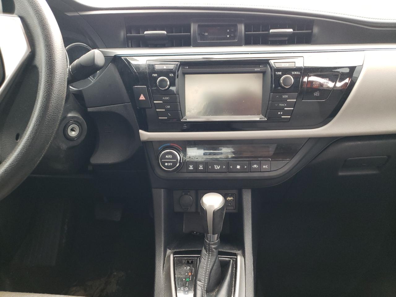 Photo 9 from auction – 2014 TOYOTA COROLLA L with VIN 2T1BURHE3EC133690