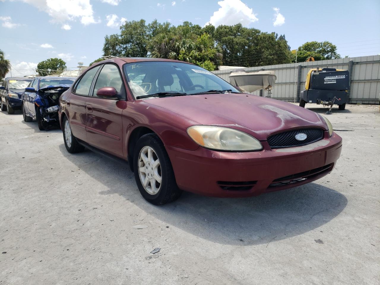 FORD TAURUS 2005 with VIN 1FAFP56U25A310932 - Photo from auction