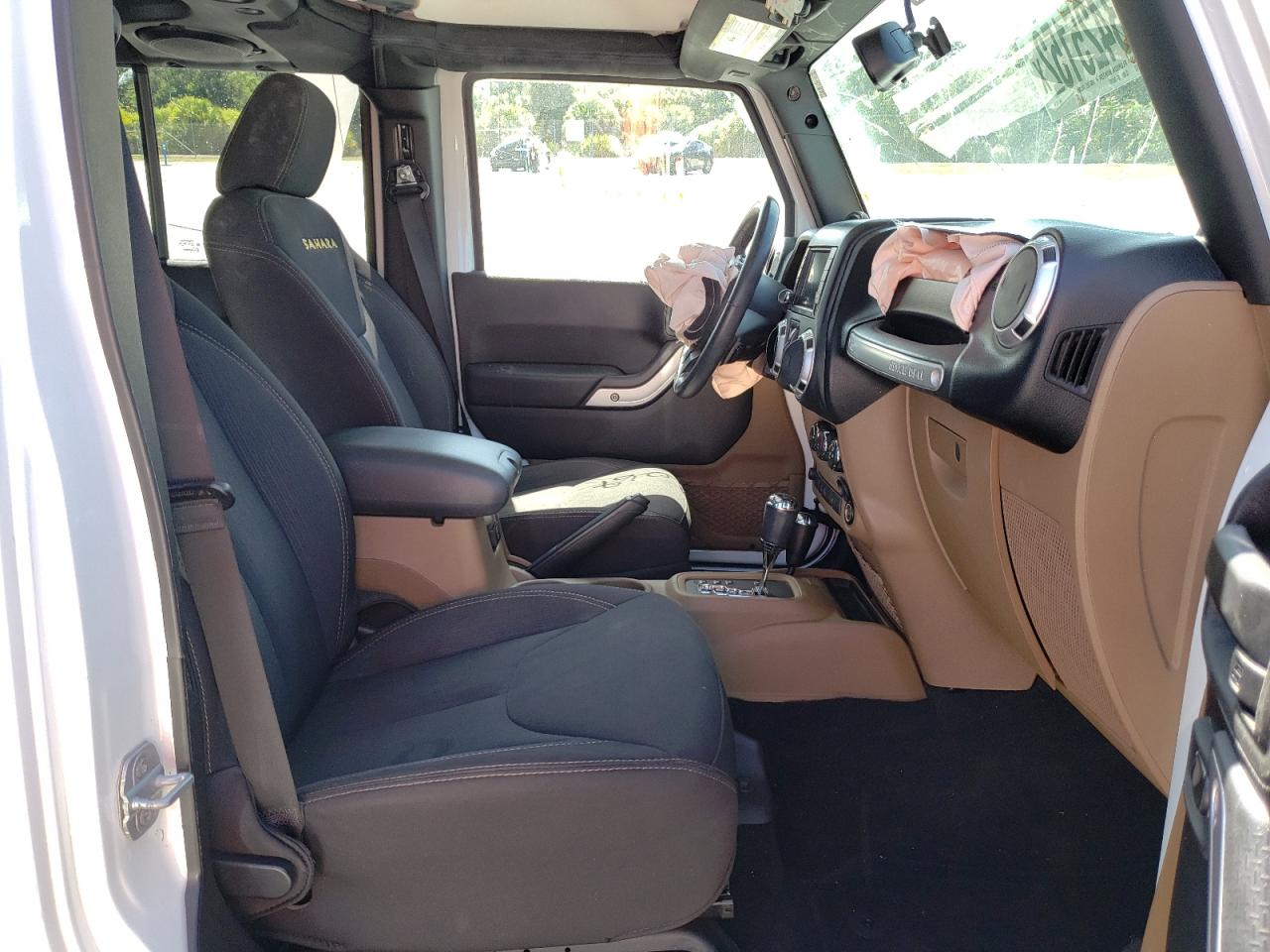 Photo 5 from auction – 2014 JEEP WRANGLER U with VIN 1C4BJWEG4EL106343