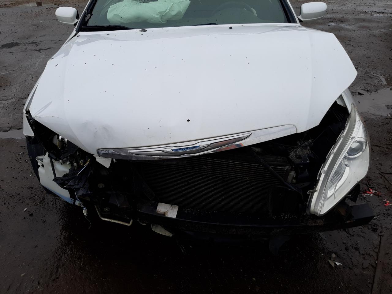 Photo 7 from auction – 2012 CHRYSLER 200 TOURIN with VIN 1C3BCBEB6CN233284