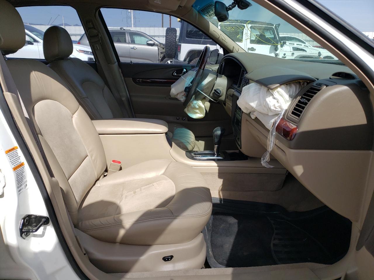 Photo 5 from auction – 2002 LINCOLN CONTINENTA with VIN 1LNHM97V82Y692893