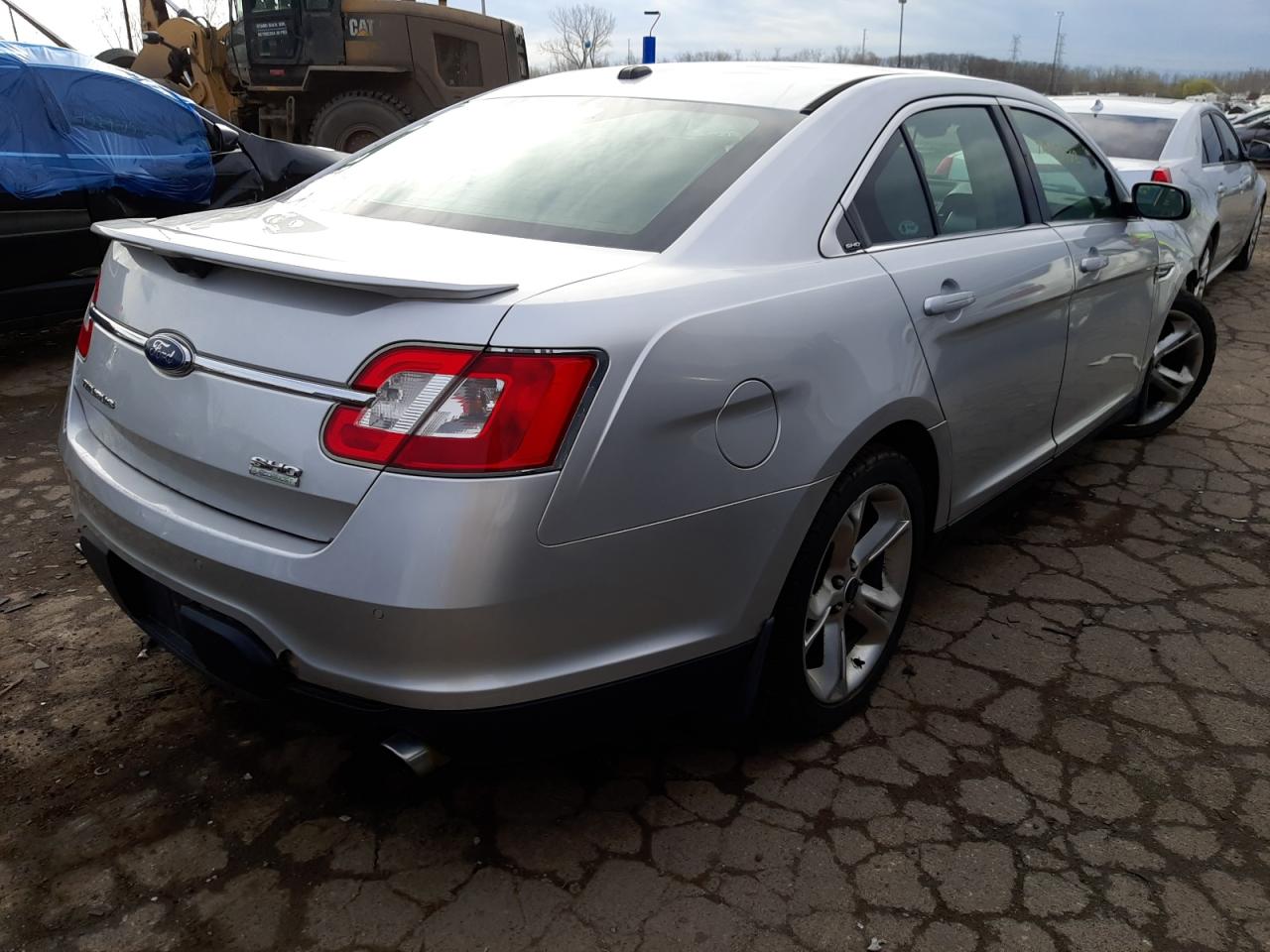 Photo 4 from auction – 2010 FORD TAURUS SHO with VIN 1FAHP2KT1AG148478