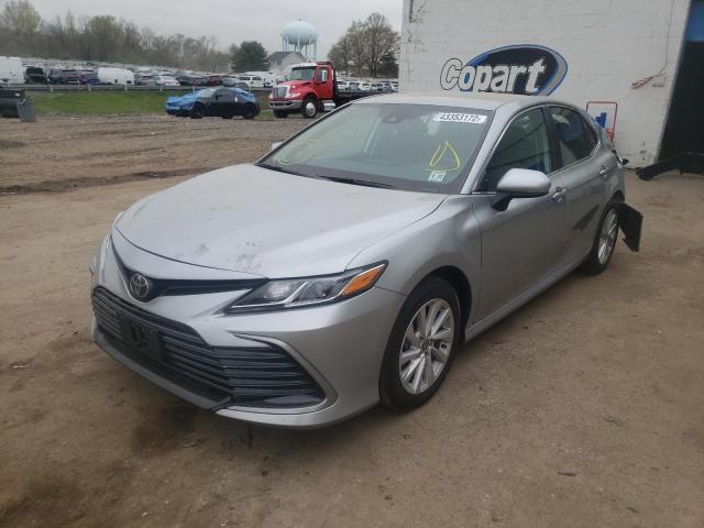 Photo 2 from auction – 2022 TOYOTA CAMRY LE with VIN 4T1C11BK6NU054252