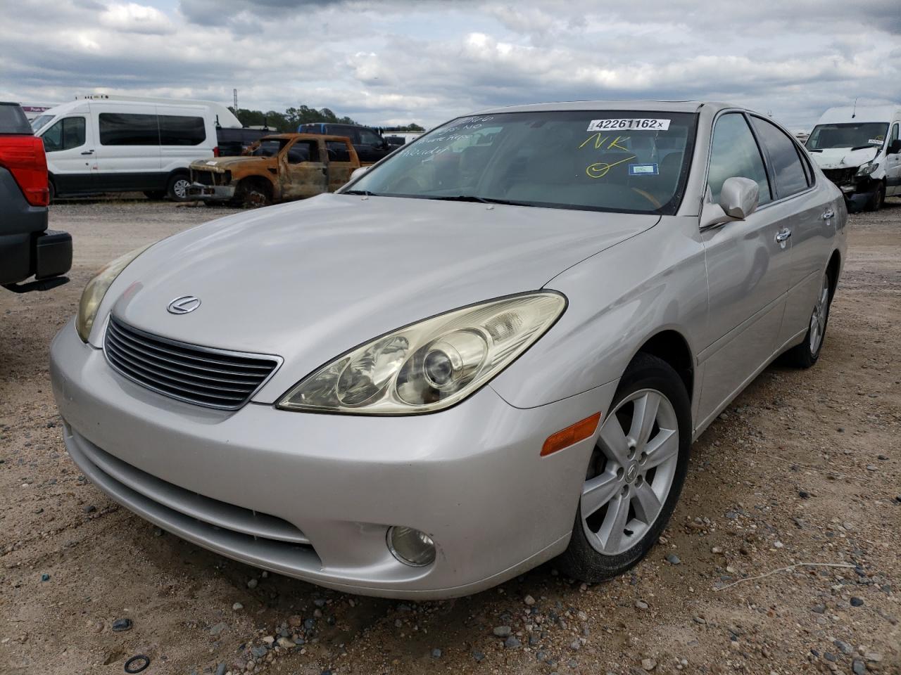 Photo 2 from auction – 2005 LEXUS ES 330 with VIN JTHBA30G155139566