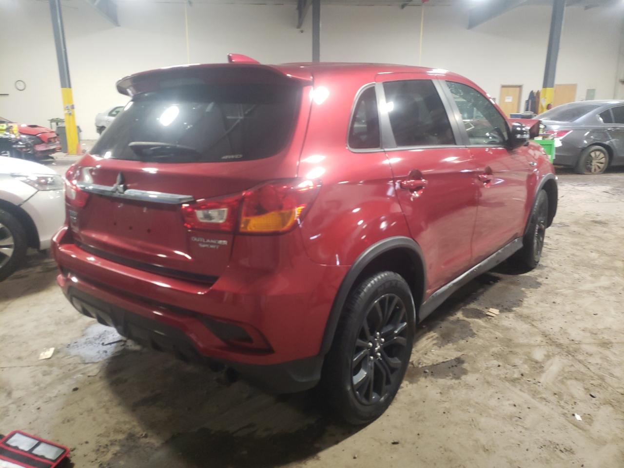 Photo 4 from auction – 2019 MITSUBISHI OUTLANDER with VIN JA4AR3AU8KU020807
