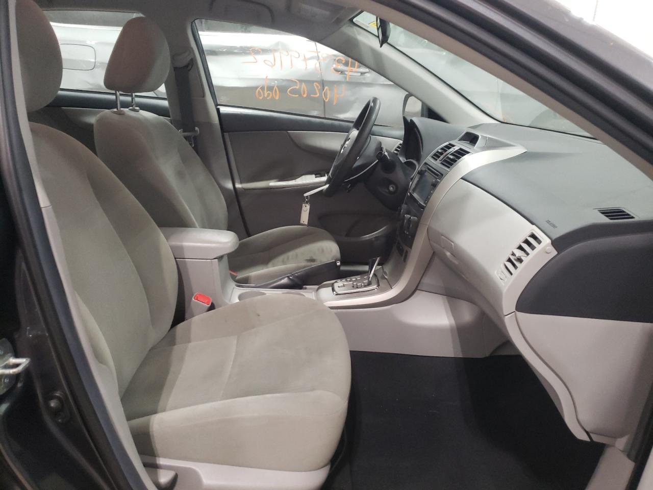 Photo 5 from auction – 2013 TOYOTA COROLLA BA with VIN 2T1BU4EE3DC989545