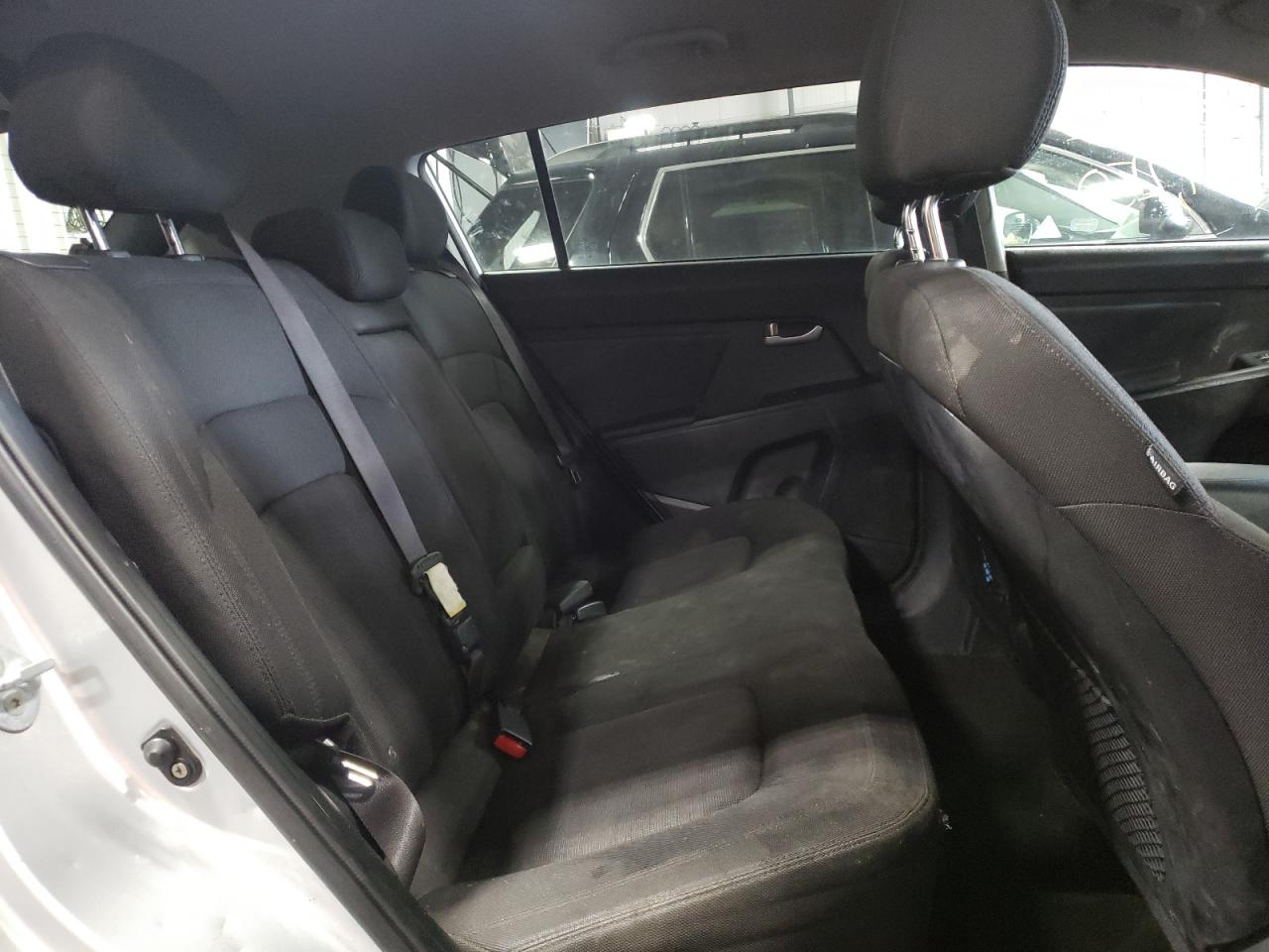 Photo 6 from auction – 2012 KIA SPORTAGE L with VIN KNDPBCA23C7296847