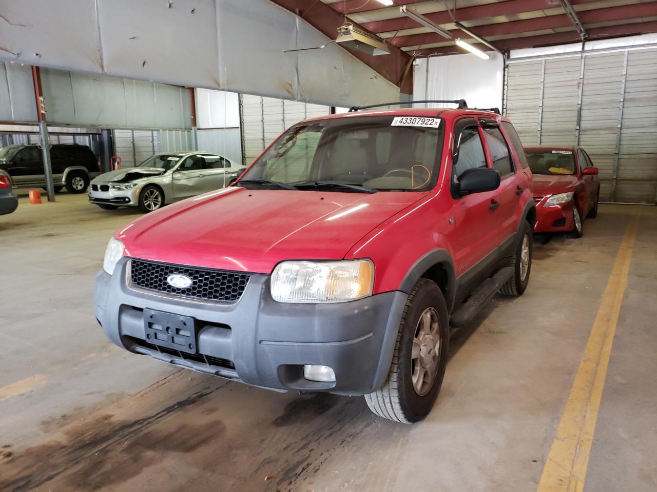 Photo 2 from auction – 2002 FORD ESCAPE XLT with VIN 1FMYU031X2KB14747