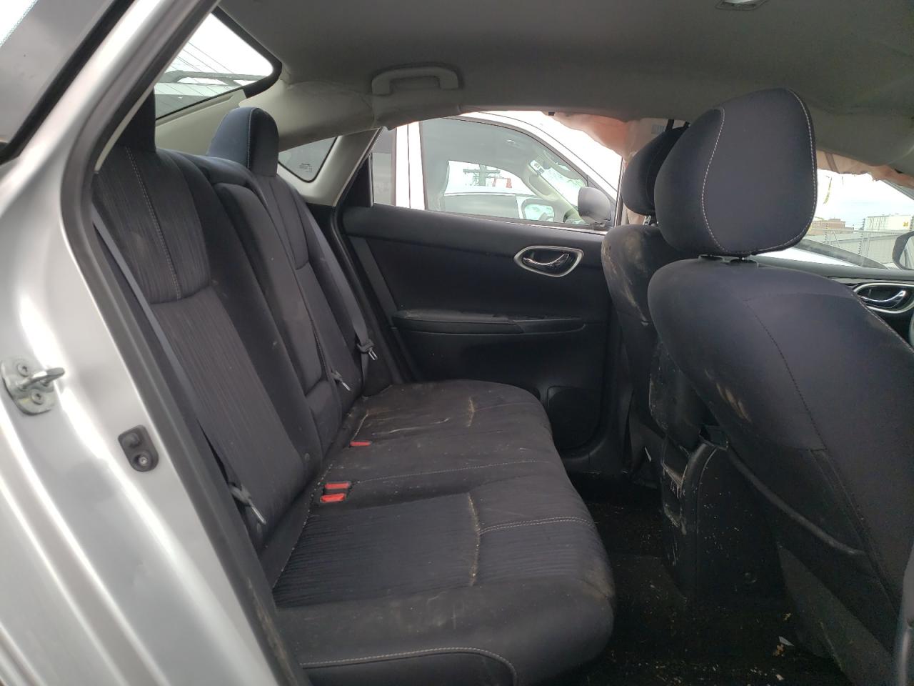 Photo 18 from auction – 2016 NISSAN SENTRA S with VIN 3N1AB7AP2GL659510