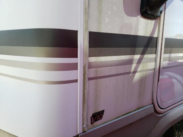 Photo 9 from auction – 2001 WINNEBAGO ADVENTURER with VIN 1FCNF53S110A01691