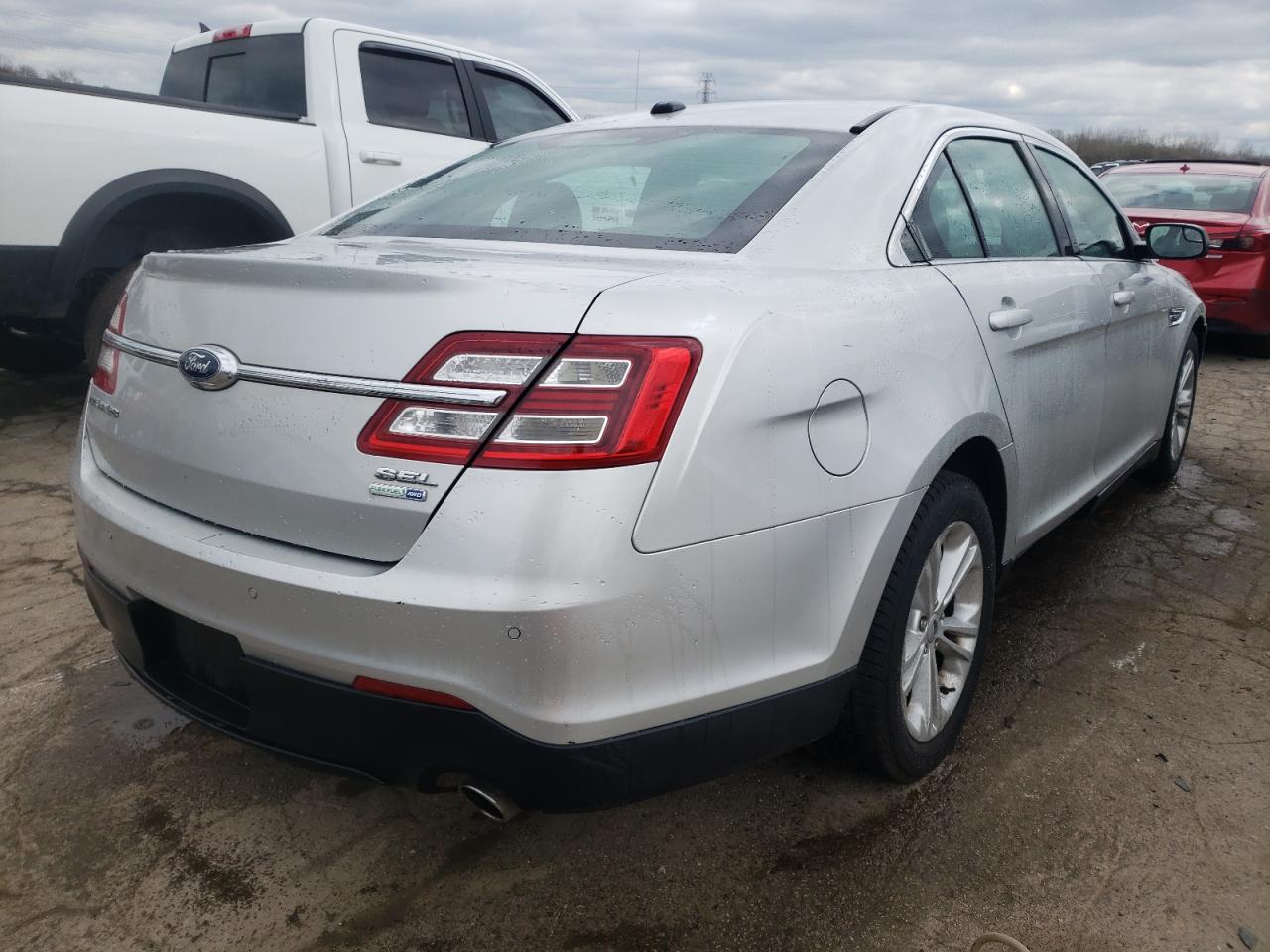 Photo 4 from auction – 2014 FORD TAURUS SEL with VIN 1FAHP2H89EG169765