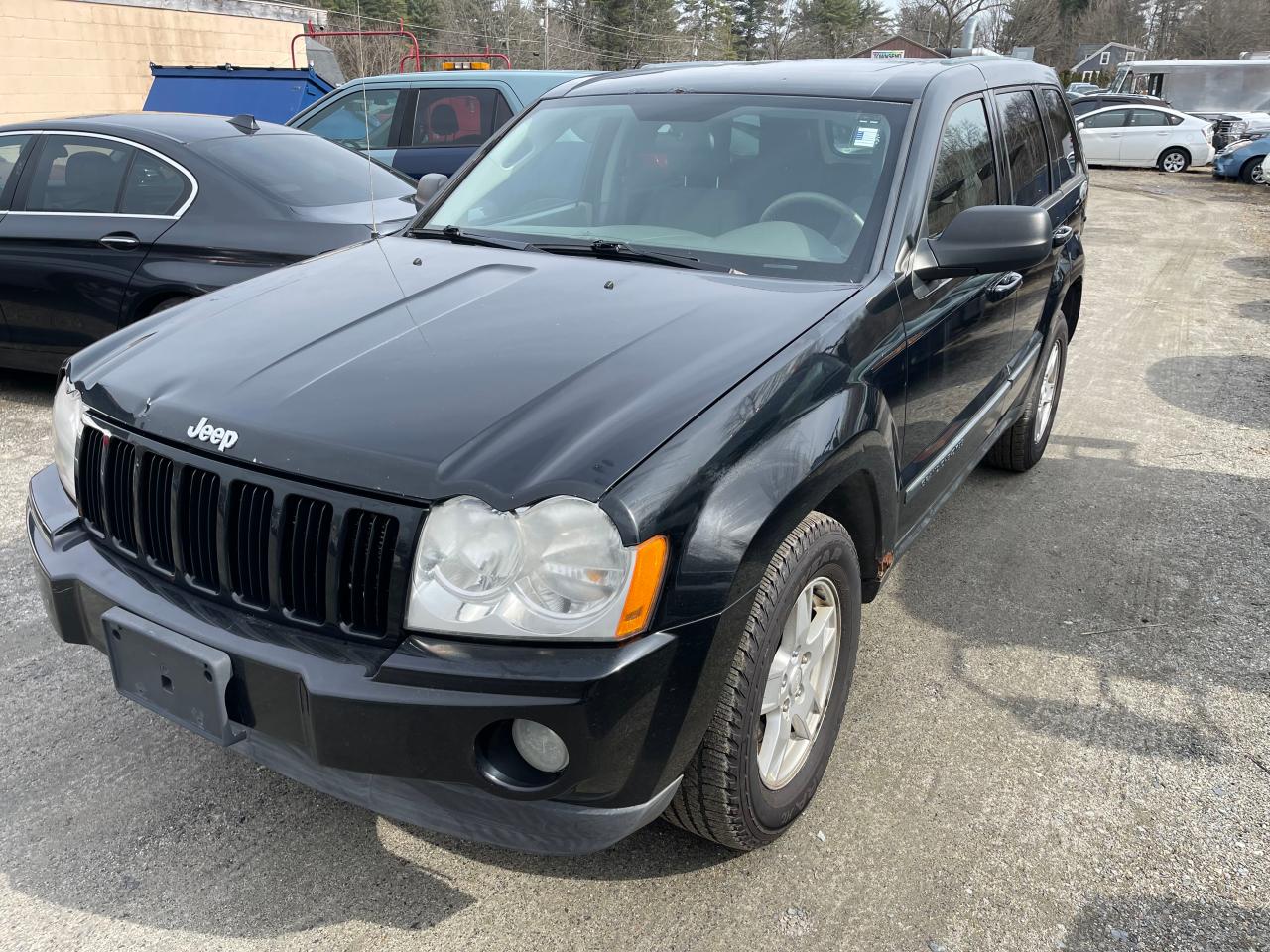 Photo 2 from auction – 2007 JEEP GRAND CHER with VIN 1J8GR48K27C688263