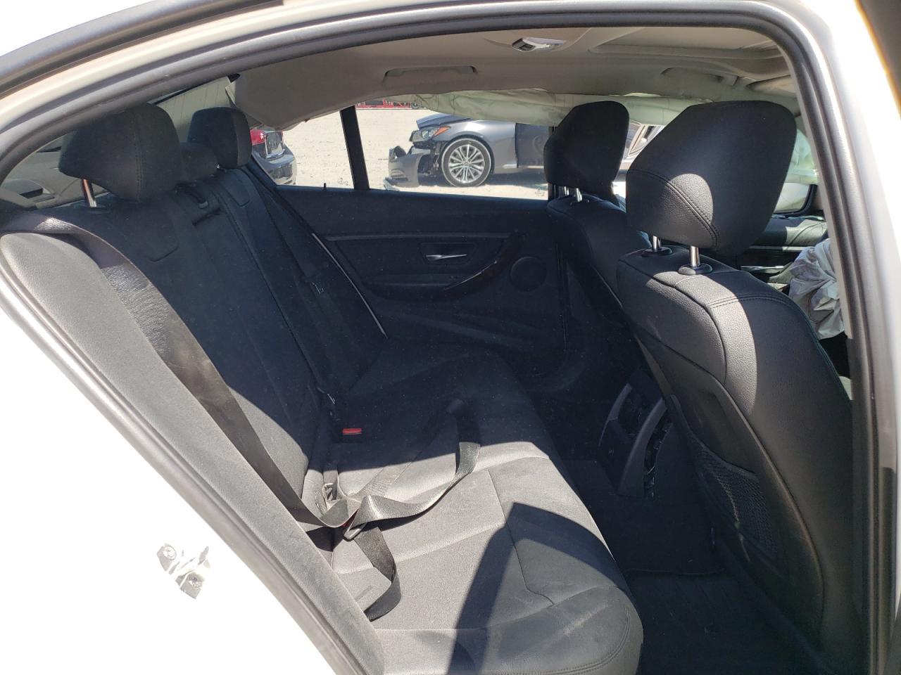Photo 6 from auction – 2014 BMW 328 I with VIN WBA3A5G53ENP30159