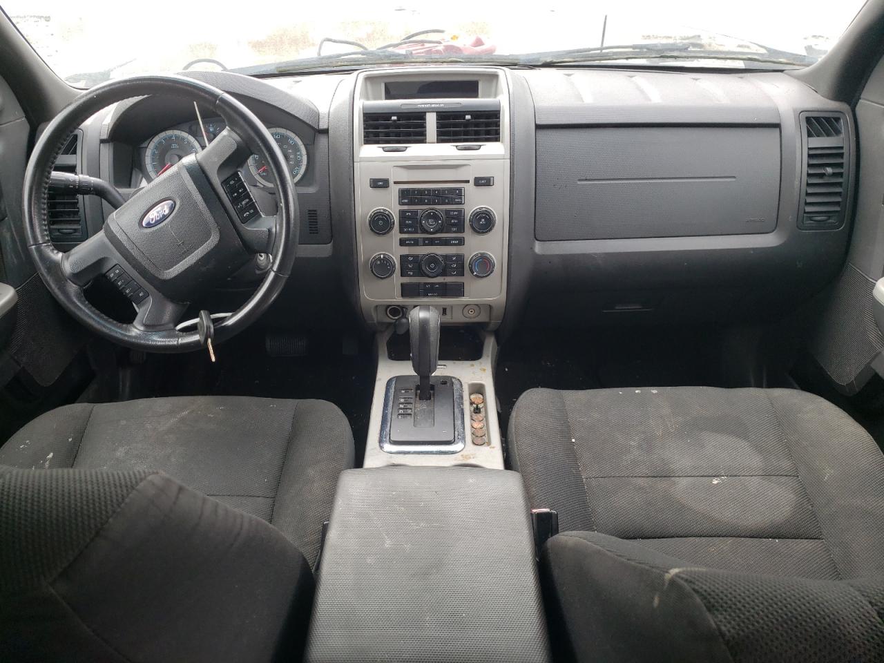Photo 9 from auction – 2010 FORD ESCAPE XLT with VIN 1FMCU0DG8AKB01958