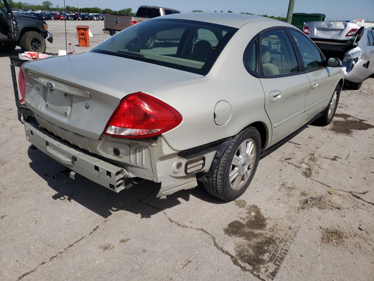 Photo 4 from auction – 2007 FORD TAURUS SEL with VIN 1FAFP56U57A127866