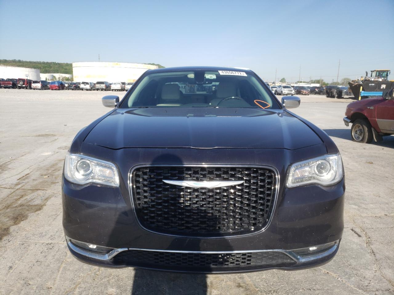 Photo 9 from auction – 2016 CHRYSLER 300C with VIN 2C3CCAEG3GH127996