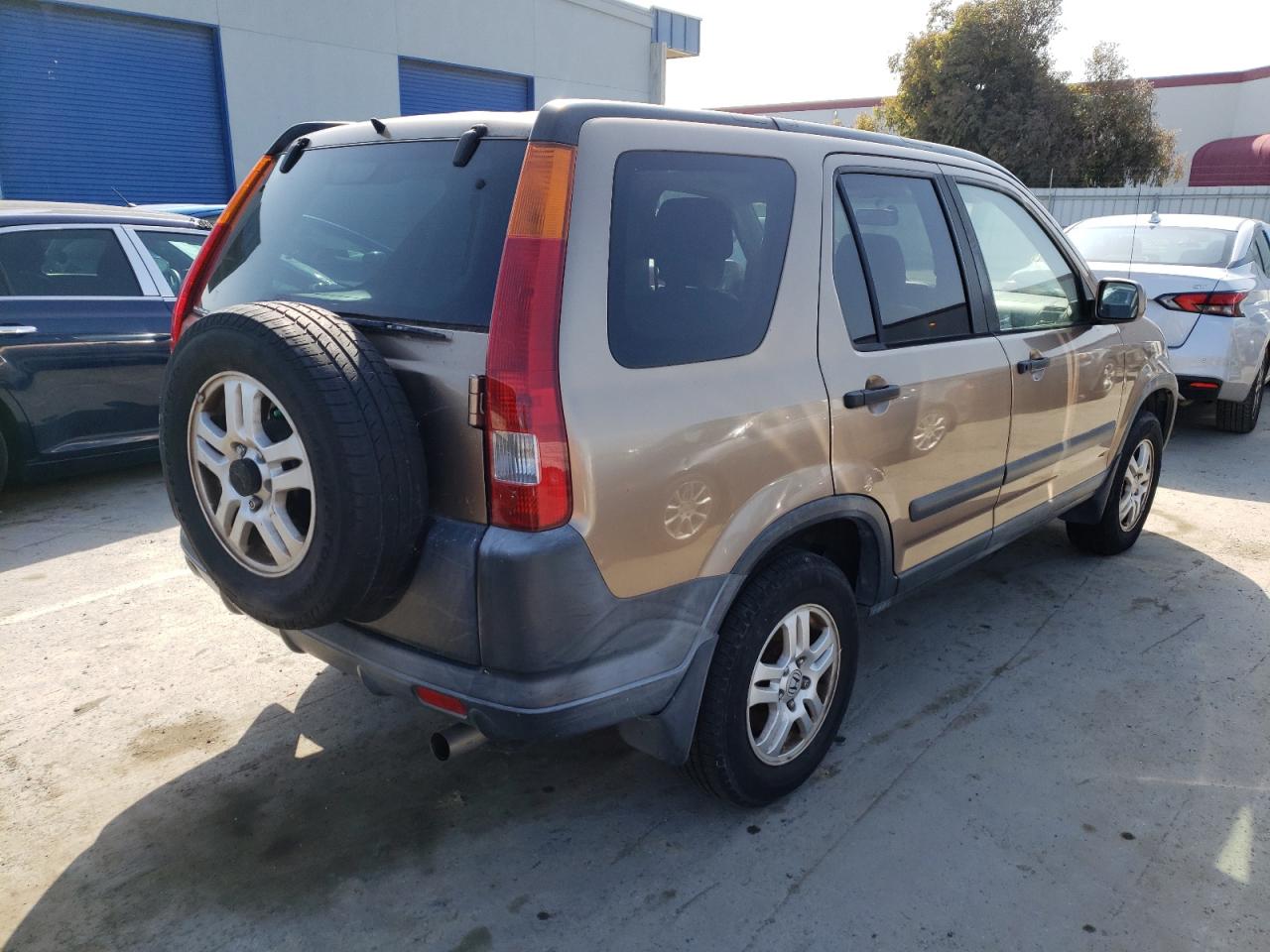 Photo 4 from auction – 2002 HONDA CR-V EX with VIN JHLRD78882C041799