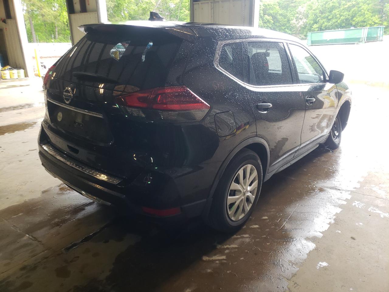 Photo 4 from auction – 2018 NISSAN ROGUE S with VIN JN8AT2MT5JW457921