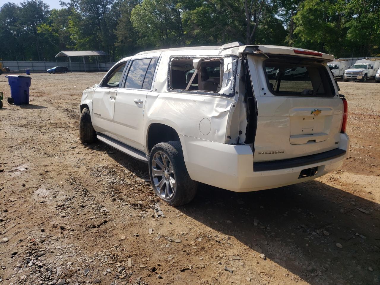 Photo 3 from auction – 2015 CHEVROLET SUBURBAN C with VIN 1GNSCJKC8FR286429