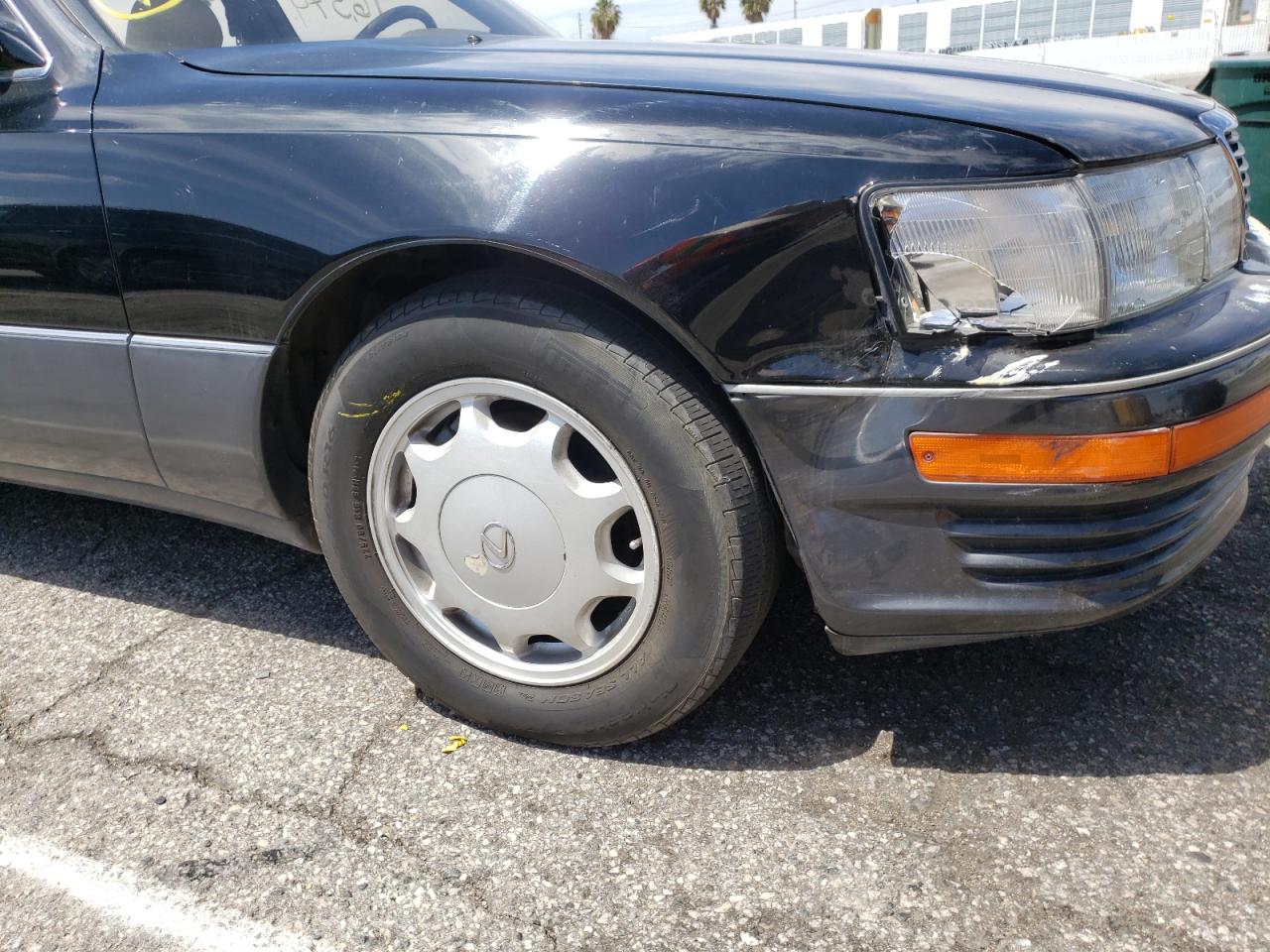 Photo 9 from auction – 1993 LEXUS LS 400 with VIN JT8UF11E8P0185018