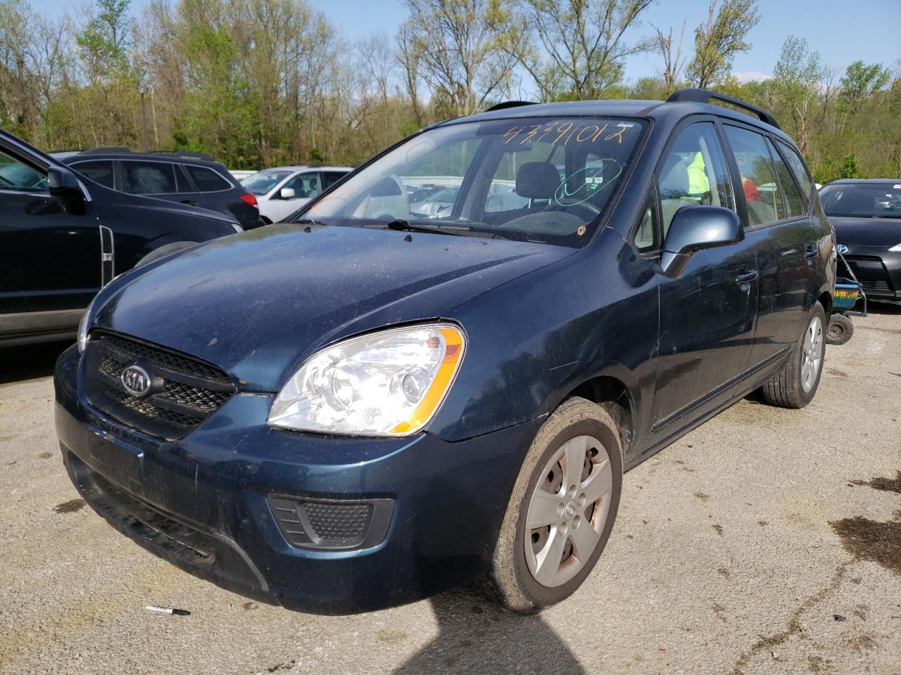 Photo 2 from auction – 2009 KIA RONDO BASE with VIN KNAFG528997222365