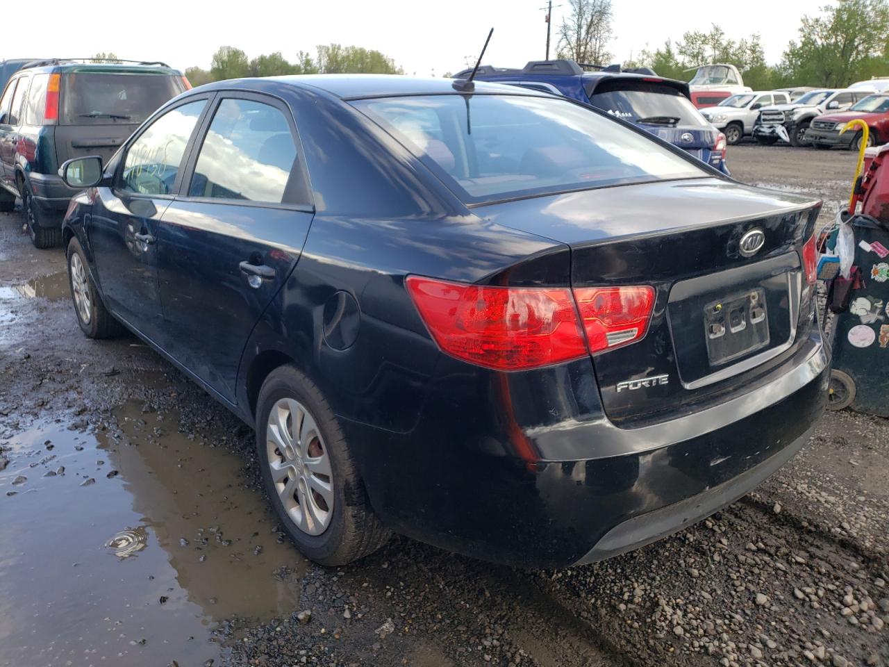 Photo 3 from auction – 2010 KIA FORTE EX with VIN KNAFU4A26A5180964