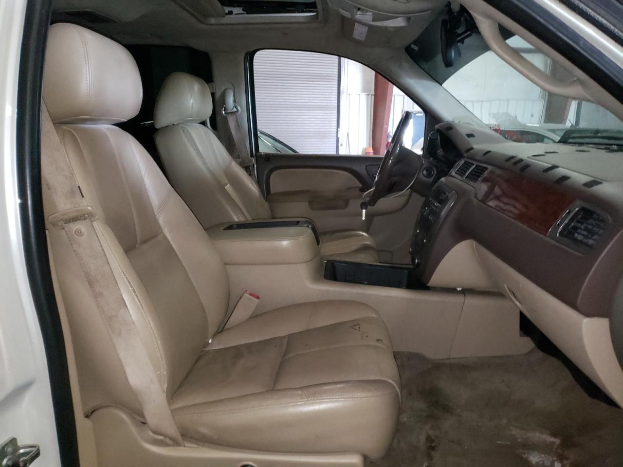 Photo 5 from auction – 2011 GMC SIERRA K15 with VIN 3GTP2WE3XBG192220