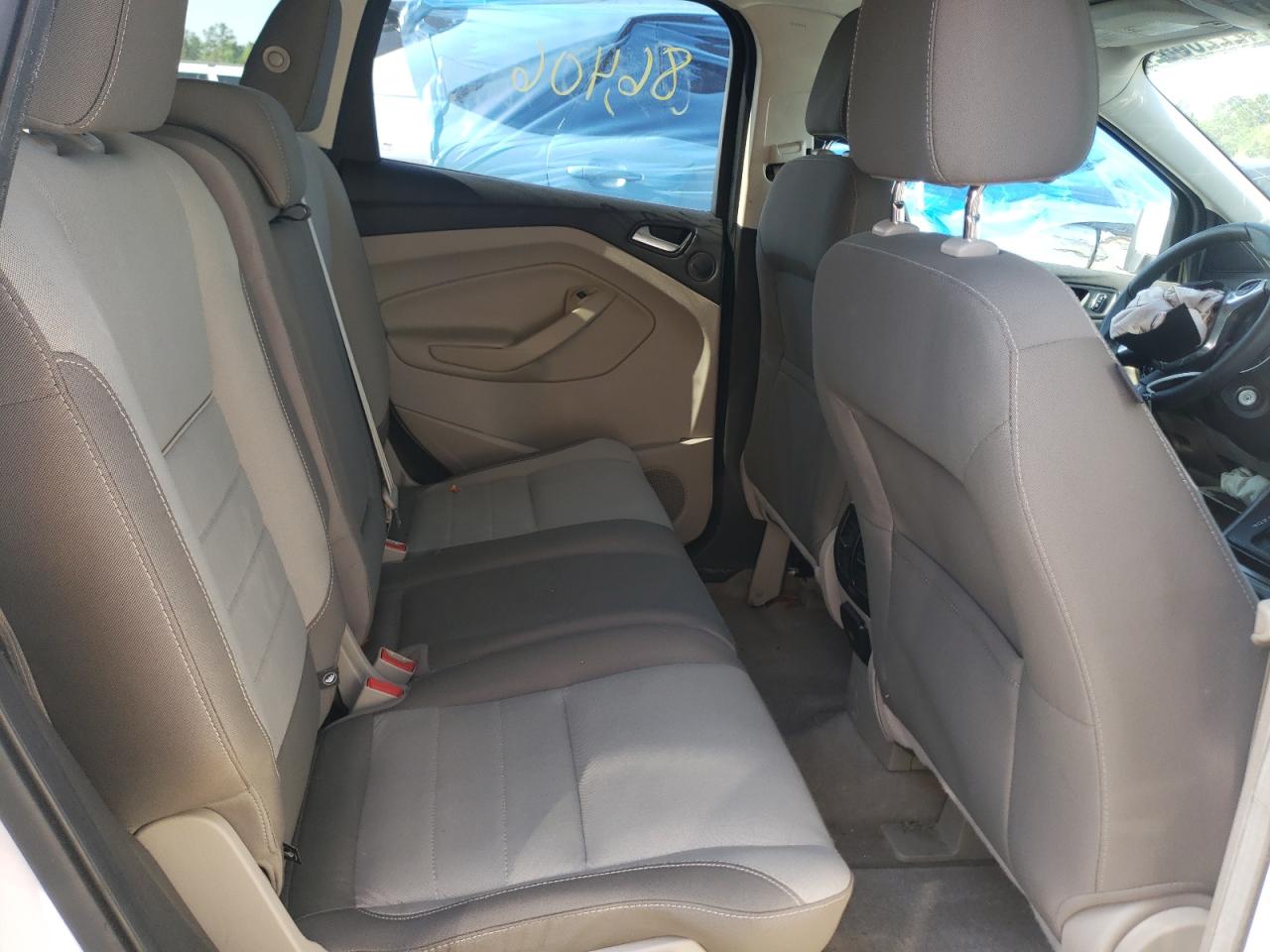 Photo 6 from auction – 2014 FORD ESCAPE SE with VIN 1FMCU9GX9EUE05102