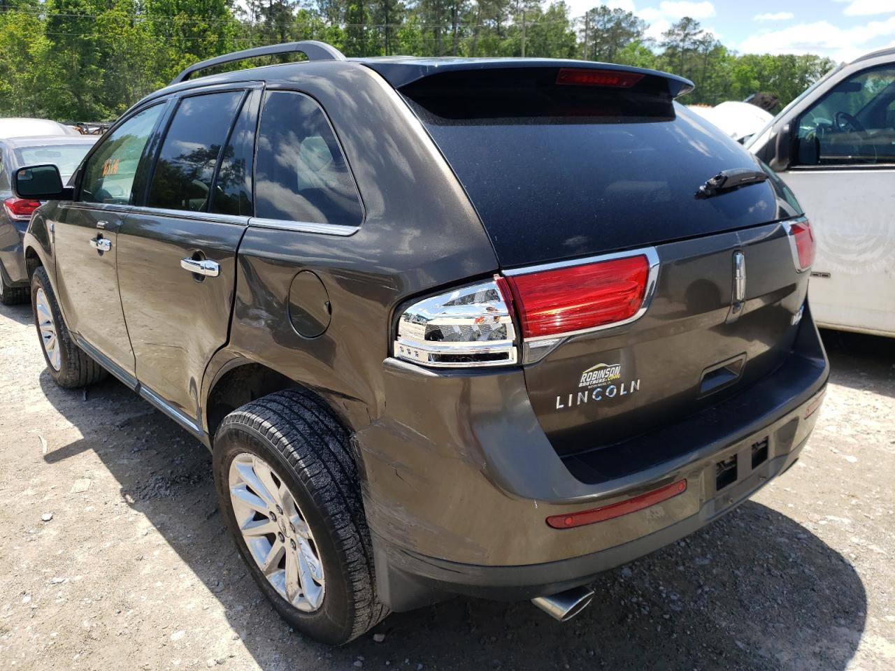 Photo 3 from auction – 2011 LINCOLN MKX with VIN 2LMDJ6JK1BBJ06914