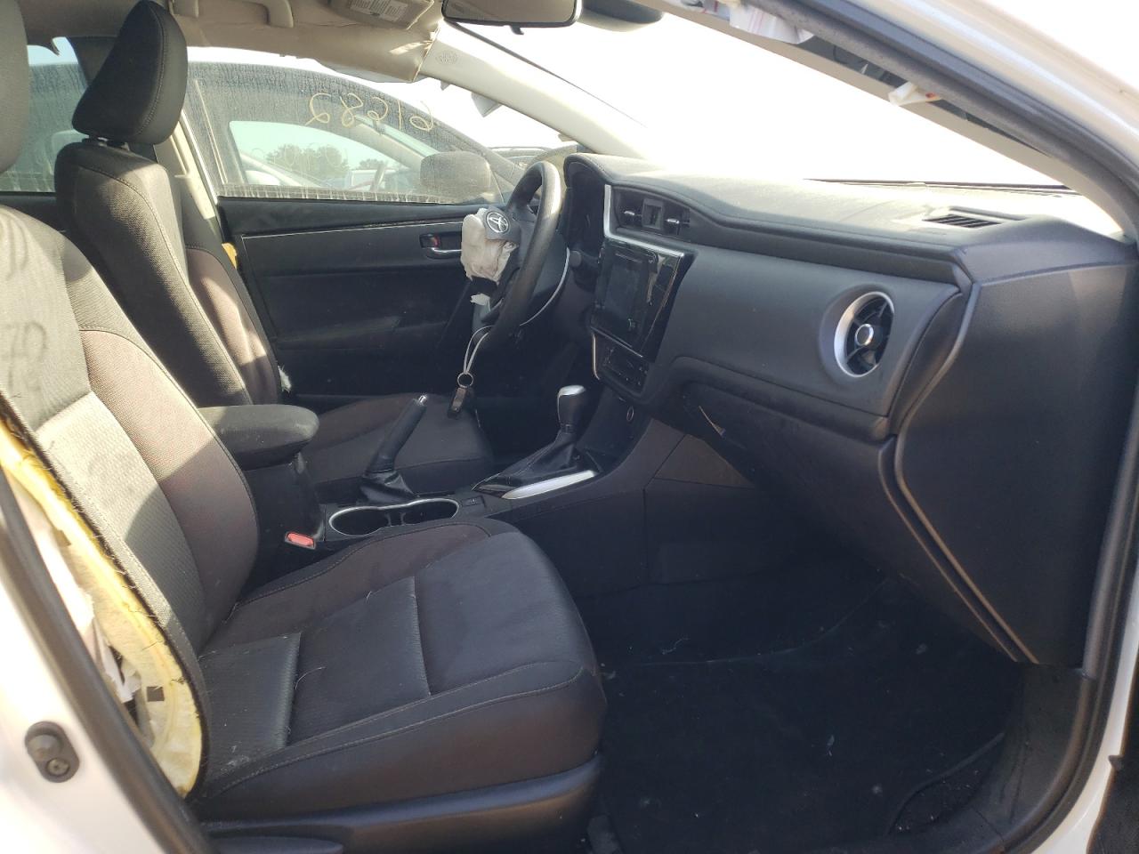 Photo 5 from auction – 2019 TOYOTA COROLLA L with VIN 5YFBURHE5KP893051