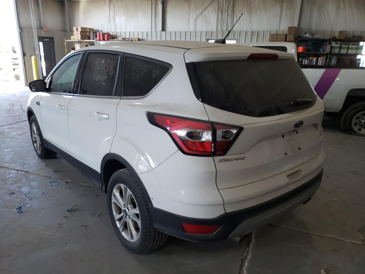 Photo 3 from auction – 2017 FORD ESCAPE SE with VIN 1FMCU0GD9HUC82133