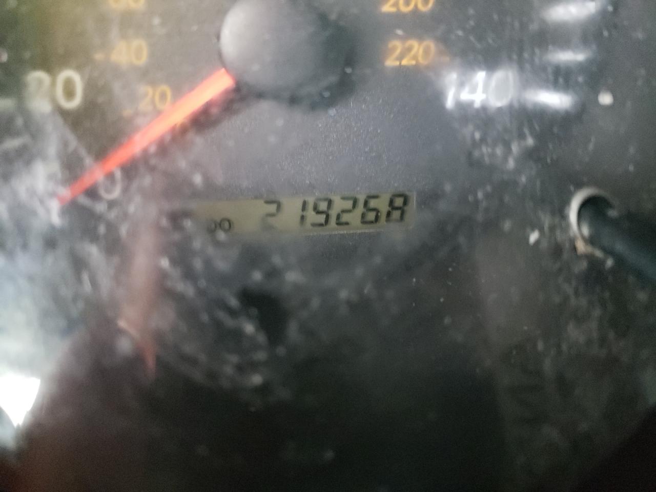 Photo 8 from auction – 2004 TOYOTA HIGHLANDER with VIN JTEGD21A840090750