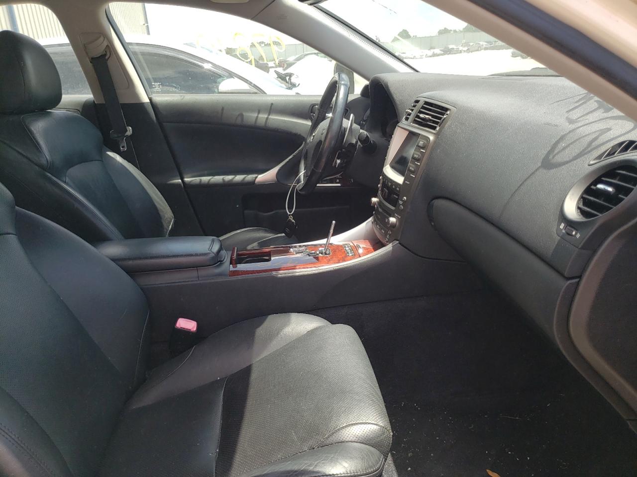 Photo 5 from auction – 2006 LEXUS IS 250 with VIN JTHCK262362000937