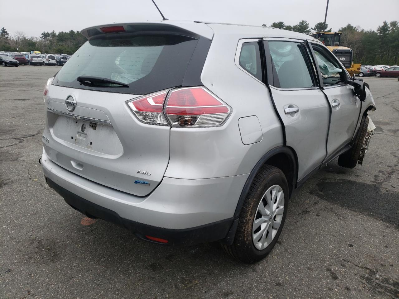 Photo 4 from auction – 2014 NISSAN ROGUE S with VIN 5N1AT2MV8EC764192