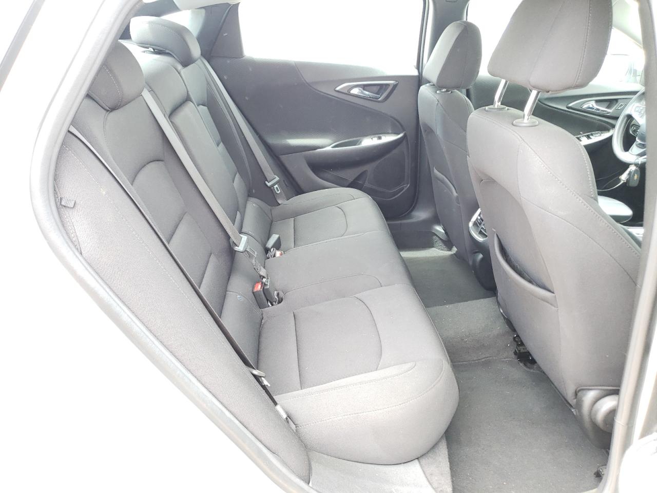 Photo 6 from auction – 2020 CHEVROLET MALIBU LT with VIN 1G1ZD5ST6LF094069