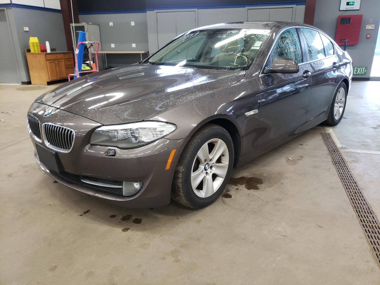 Photo 2 from auction – 2013 BMW 528 XI with VIN WBAXH5C58DDW14348